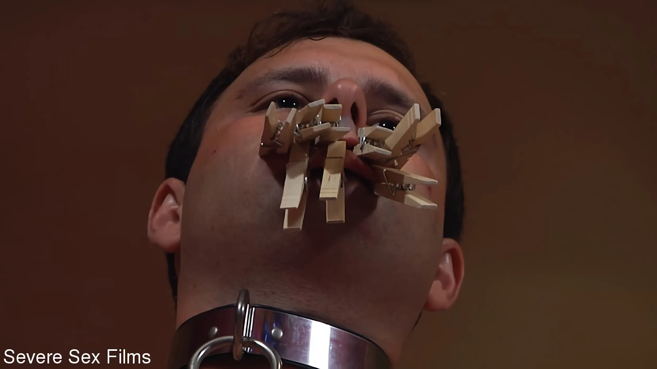 Kink Partners '危険:奴隷との楽しみ(2分の2)' 主演 Aiden Starr (写真 3)