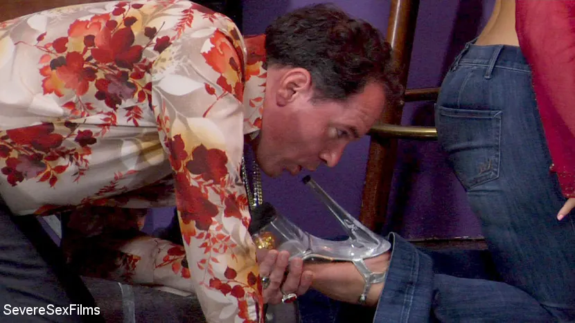 Kink Partners 'Disco Cuck (Parte 1 de 2)' protagonizando AJ Applegate (foto 4)