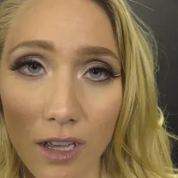 AJ Applegate に 'Kink Partners' 彼女は空腹です.あなただけが彼女を養うことができます.彼女に従ってください。 (サムネイル 4)