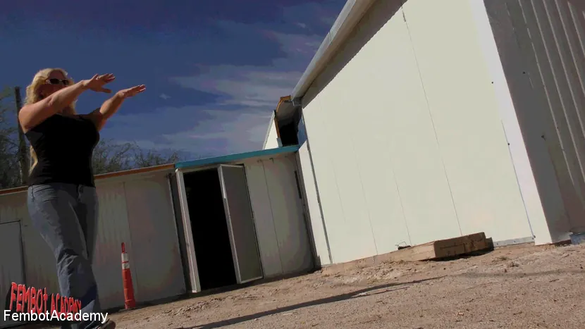 Kink Partners '私の大きなティットママはセックスボットに変わりました!!!' 主演 Alura Jenson (写真 4)