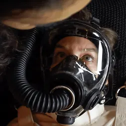 An Li en 'Kink Partners' Miedo a soltar: control de la respiración (Miniatura 14)