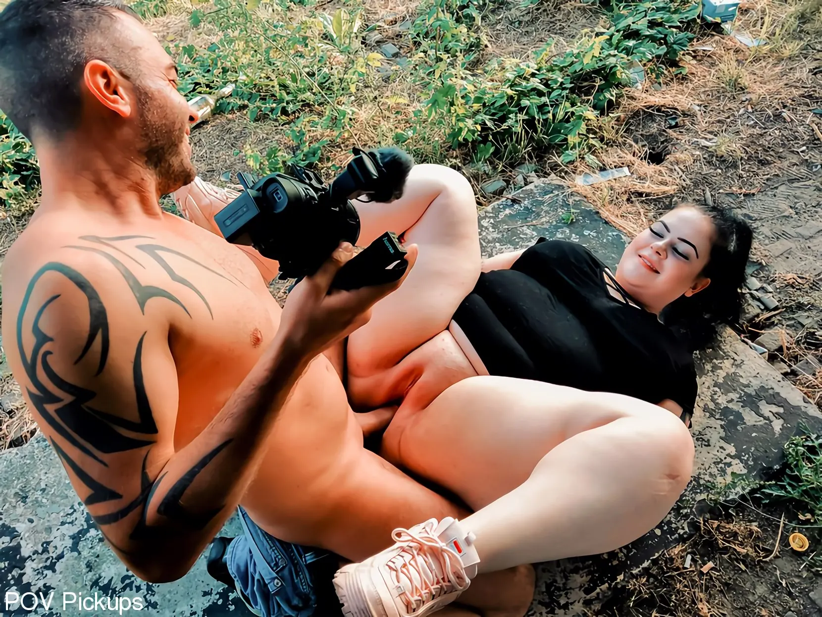 Anastasia XXX に 'ドイツのアウトバーンの隣に公共のクィーフフェスト!' from 'Kink Partners' (写真 11) Kink Partners 'ドイツのアウトバーンの隣に公共のクィーフフェスト!' 主演 Anastasia XXX (写真 11)