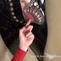 Anon Boy 1 en 'Kink Partners' Besos de metal (Miniatura 7)