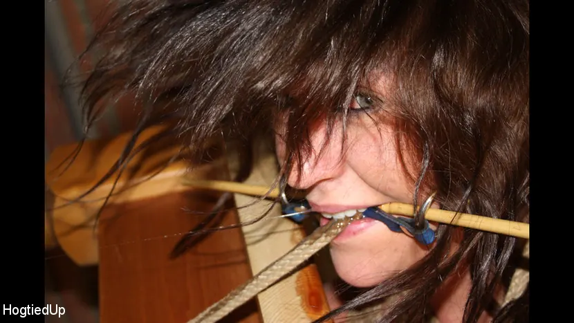 Ar en 'Cindy es atada, amordazada y desnudada' from 'Kink Partners' (foto 15) Kink Partners 'Cindy es atada, amordazada y desnudada' protagonizando Ar (foto 15)