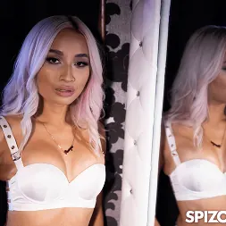 Avery Black に 'Kink Partners' 小柄なコールガールエイブリーブラックは彼女のクライアントのコックを喜ばせます (サムネイル 105)