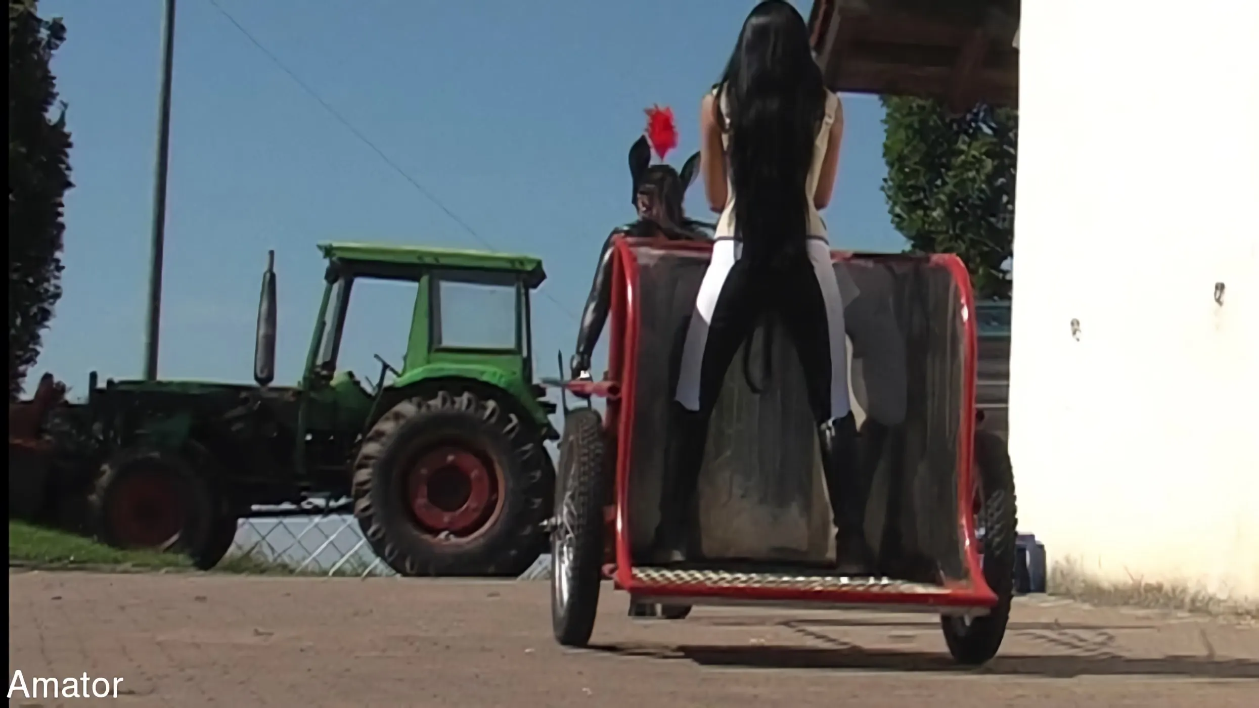 Baroness Bijou に 'アブソルートポニー' from 'Kink Partners' (写真 5) Kink Partners 'アブソルートポニー' 主演 Baroness Bijou (写真 5)