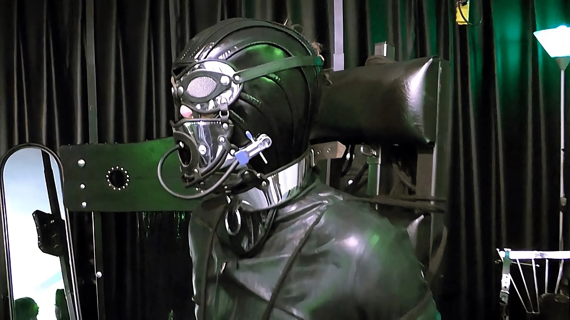 Baroness Mercedes に 'Frontalangriff auf seine kronjuwelen part 1' from 'Kink Partners' (写真 5) Kink Partners 'Frontalangriff auf seine kronjuwelen part 1' 主演 Baroness Mercedes (写真 5)