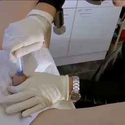 Baroness Mercedes に 'Kink Partners' 変態看護師(3分3部) (サムネイル 3)