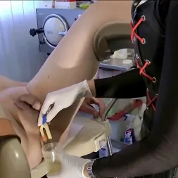 Baroness Mercedes に 'Kink Partners' 変態看護師(3分3部) (サムネイル 11)