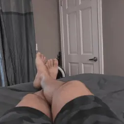 Barrett Blade en 'Kink Partners' A Judy Jolie le encanta el sabor de la polla de su hermanastro (Miniatura 1)