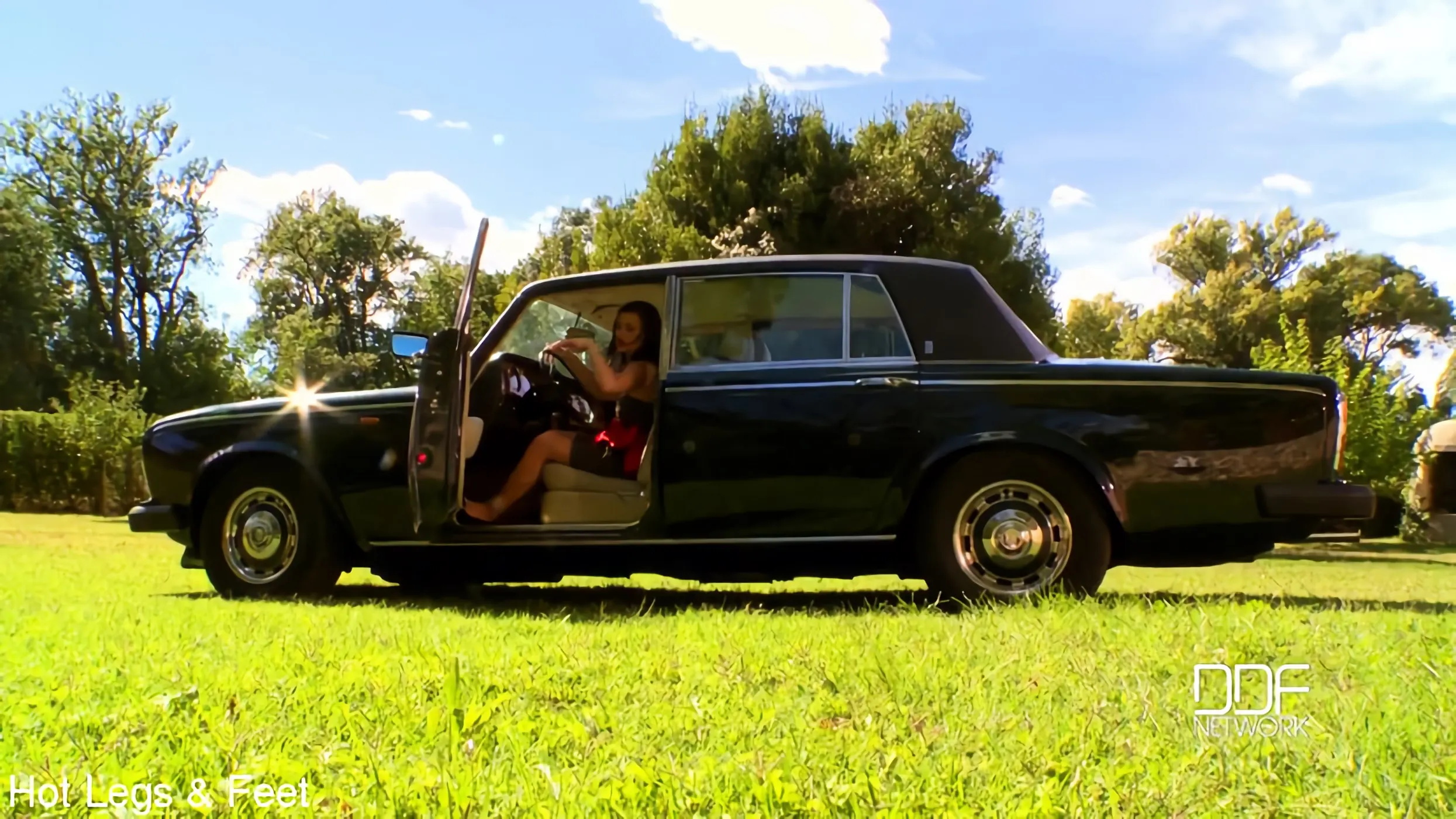 Kink Partners 'Perversion Pioneer' starring Billie Star (Photo 4)