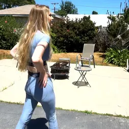 Bunny Colby に 'Kink Partners' 登録ストラップン犯罪者 (サムネイル 2)