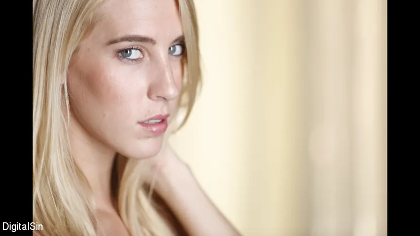 Kink Partners 'ケイデンスは彼女の夫にトニが彼女を犯した方法を伝えるのを待つことができません' 主演 Cadence Lux (写真 9)