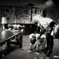 Calea Toxic en 'Kink Partners' Arte tóxico (Miniatura 12)