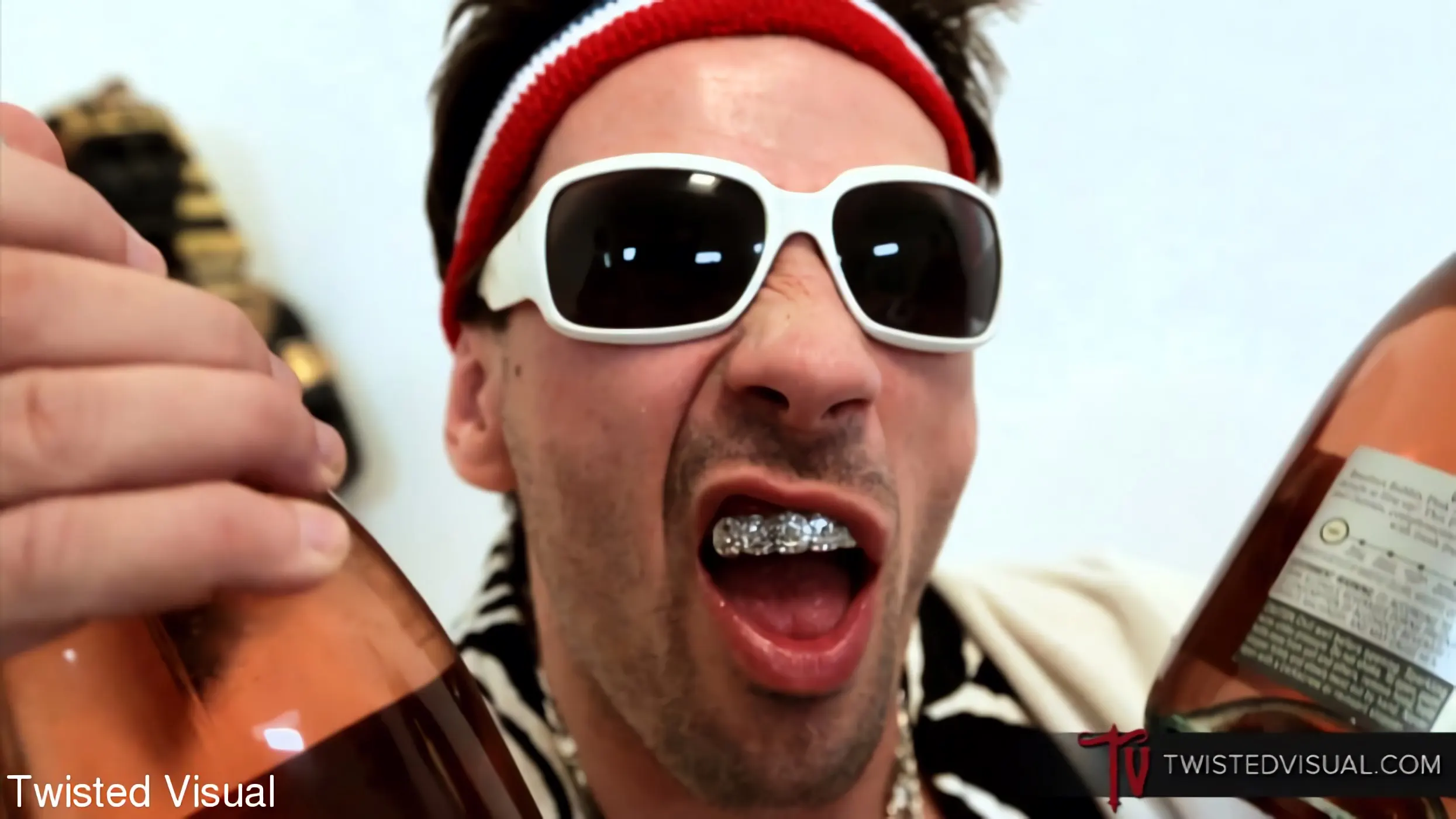 Kink Partners 'Trío en piscina cubierta' protagonizando Carter Cruise (foto 5)