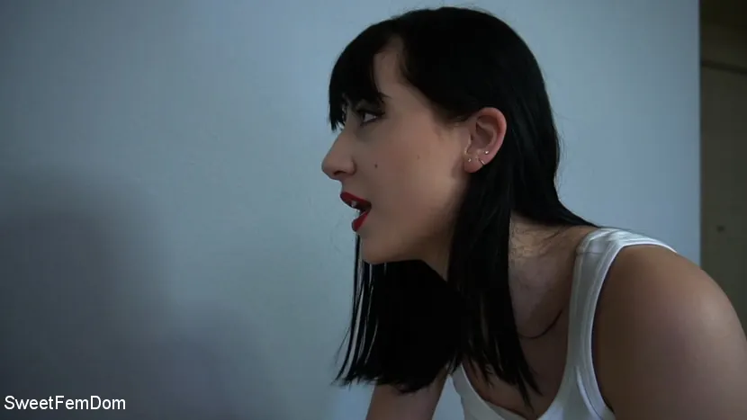 Kink Partners 'Cheap Rent with Charlotte Sartre' starring Charlotte Sartre (Photo 19)