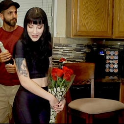 Charlotte Sartre in 'Kink Partners' Fuck the Pizza Guy (Part 1 of 2) (Thumbnail 1)