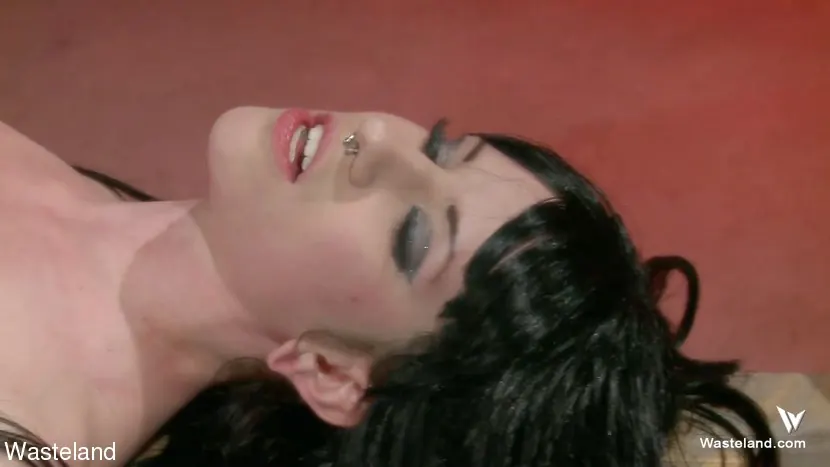 Kink Partners 'Cheri va hasta el final: Cheri Rose, Master Johnny' protagonizando Cheri Rose Mort (foto 15)