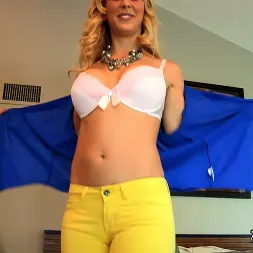 Cherie DeVille に 'Kink Partners' シェリー・デヴィルは、彼女のタイトなお尻が何ができるかを示しています (サムネイル 7)