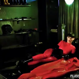 Cheyenne de Muriel に 'Kink Partners' シャイアン・ド・ミュリエル:ゴム・シシー(1/3) (サムネイル 2)