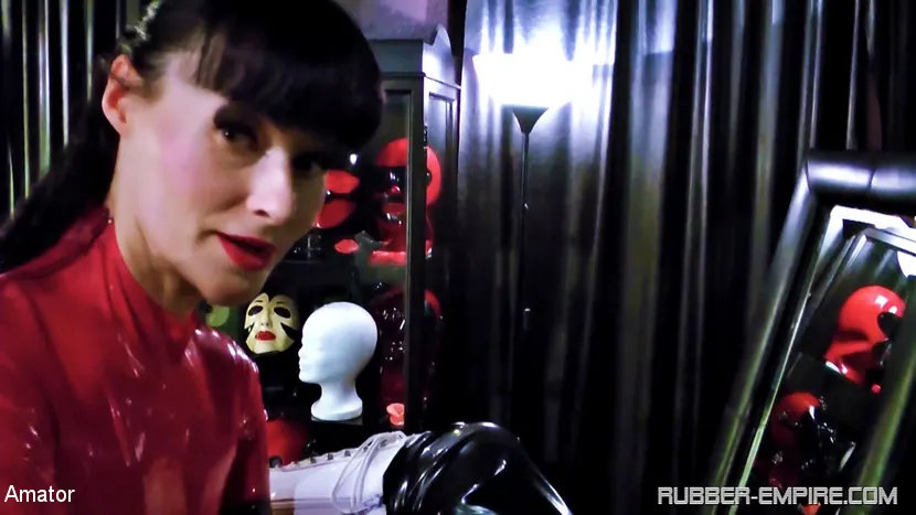 Kink Partners 'Cheyenne de Muriel: Sissy de goma (Parte 1 de 3)' protagonizando Cheyenne de Muriel (foto 9)