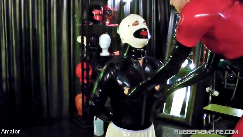 Kink Partners 'シャイアン・ド・ミュリエル:ゴム・シシー(1/3)' 主演 Cheyenne de Muriel (写真 17)