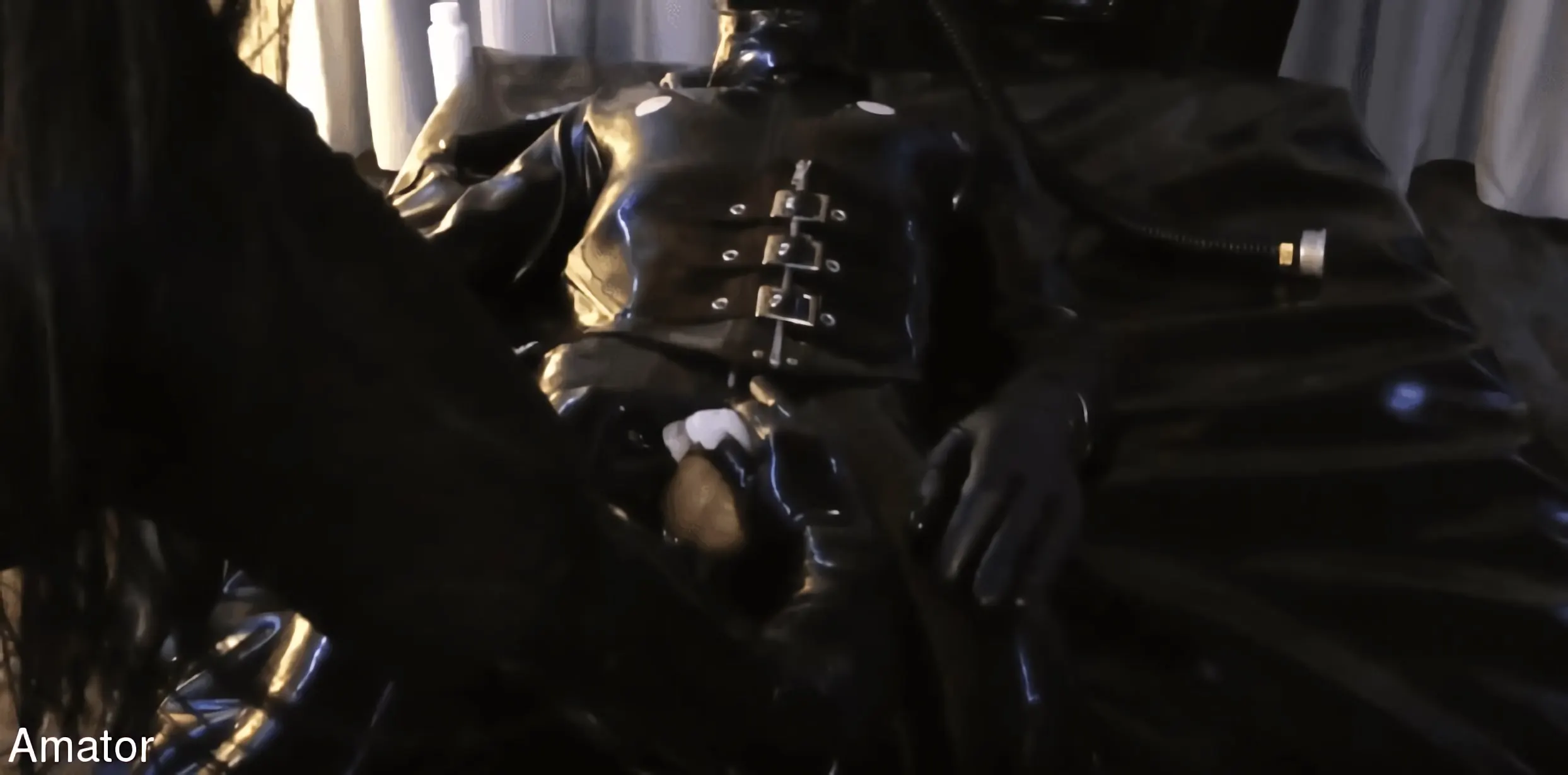 Kink Partners 'No podía dejar de masturbarse (parte 3)' protagonizando Cheyenne de Muriel (foto 5)