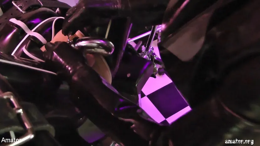 Cheyenne de Muriel に 'シュレイ・ウェン・デュ・カンスト:カピテル1' from 'Kink Partners' (写真 8) Kink Partners 'シュレイ・ウェン・デュ・カンスト:カピテル1' 主演 Cheyenne de Muriel (写真 8)