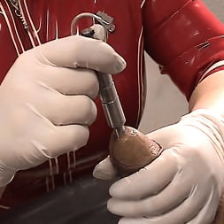 Contessa Cara に 'Kink Partners' グミクリニクパート1 (サムネイル 3)