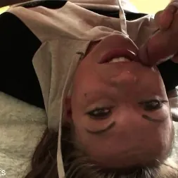 Crystal Coxx en La tímida Crystal Coxx quiere ser una sumisa (foto 4) Crystal Coxx en 'Kink Partners' La tímida Crystal Coxx quiere ser una sumisa (Miniatura 4)