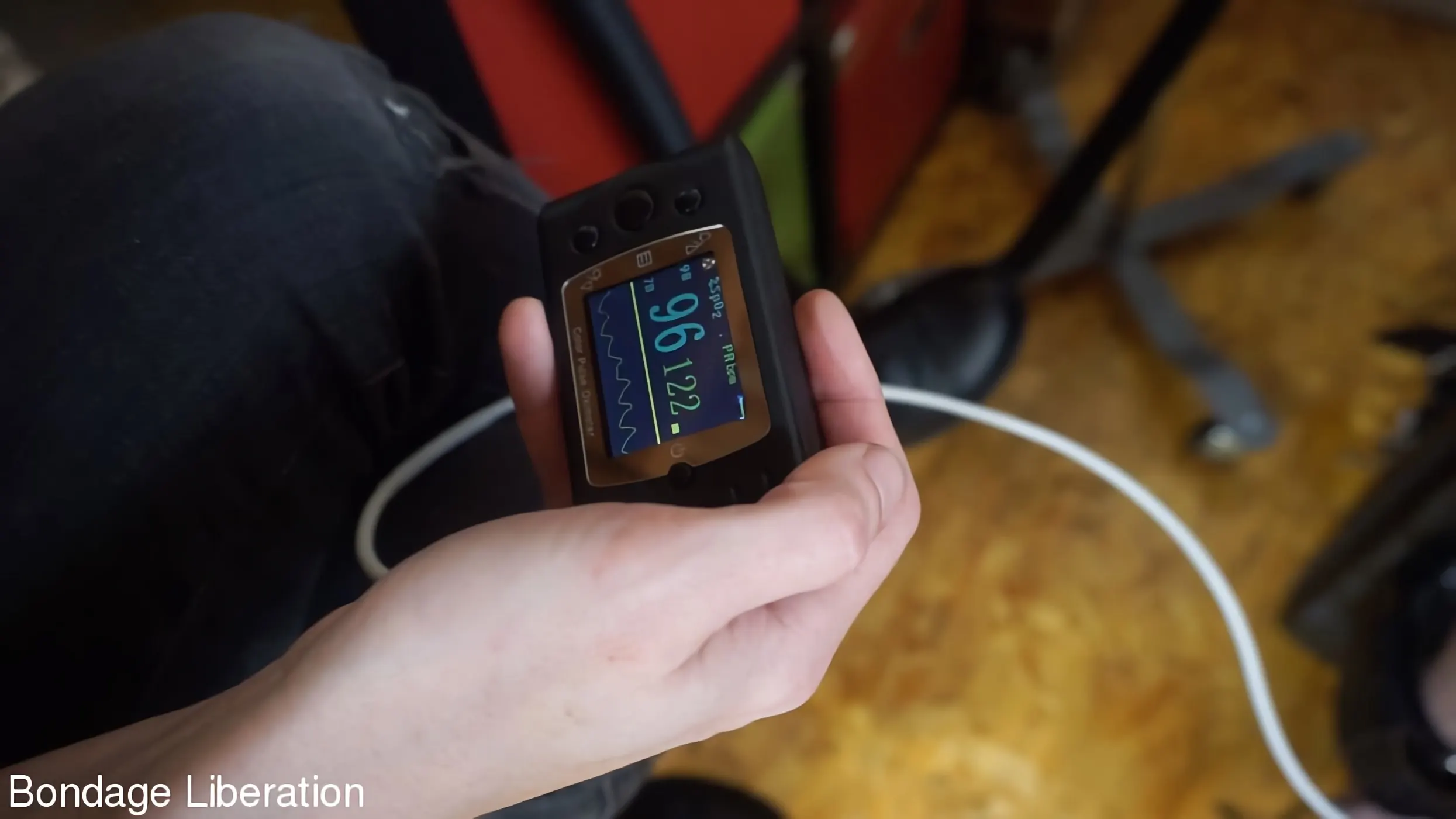 Kink Partners 'Ahorra tu aliento' protagonizando Dart_Tech (foto 6)