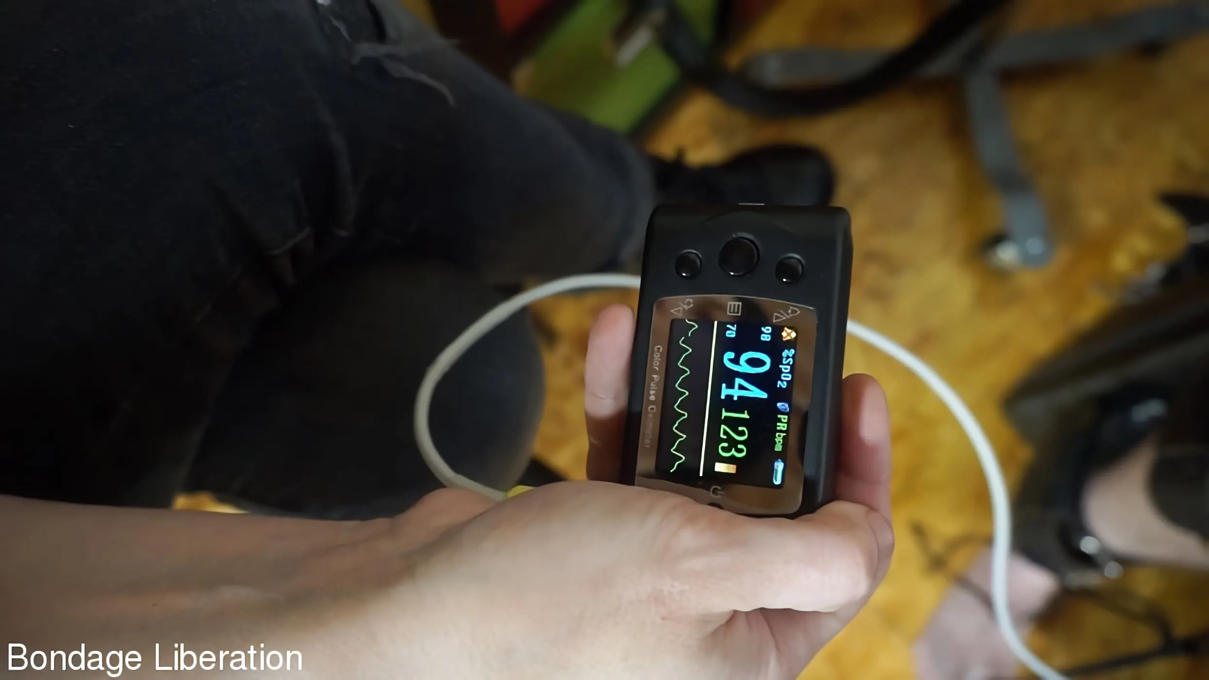 Kink Partners 'Ahorra tu aliento' protagonizando Dart_Tech (foto 9)