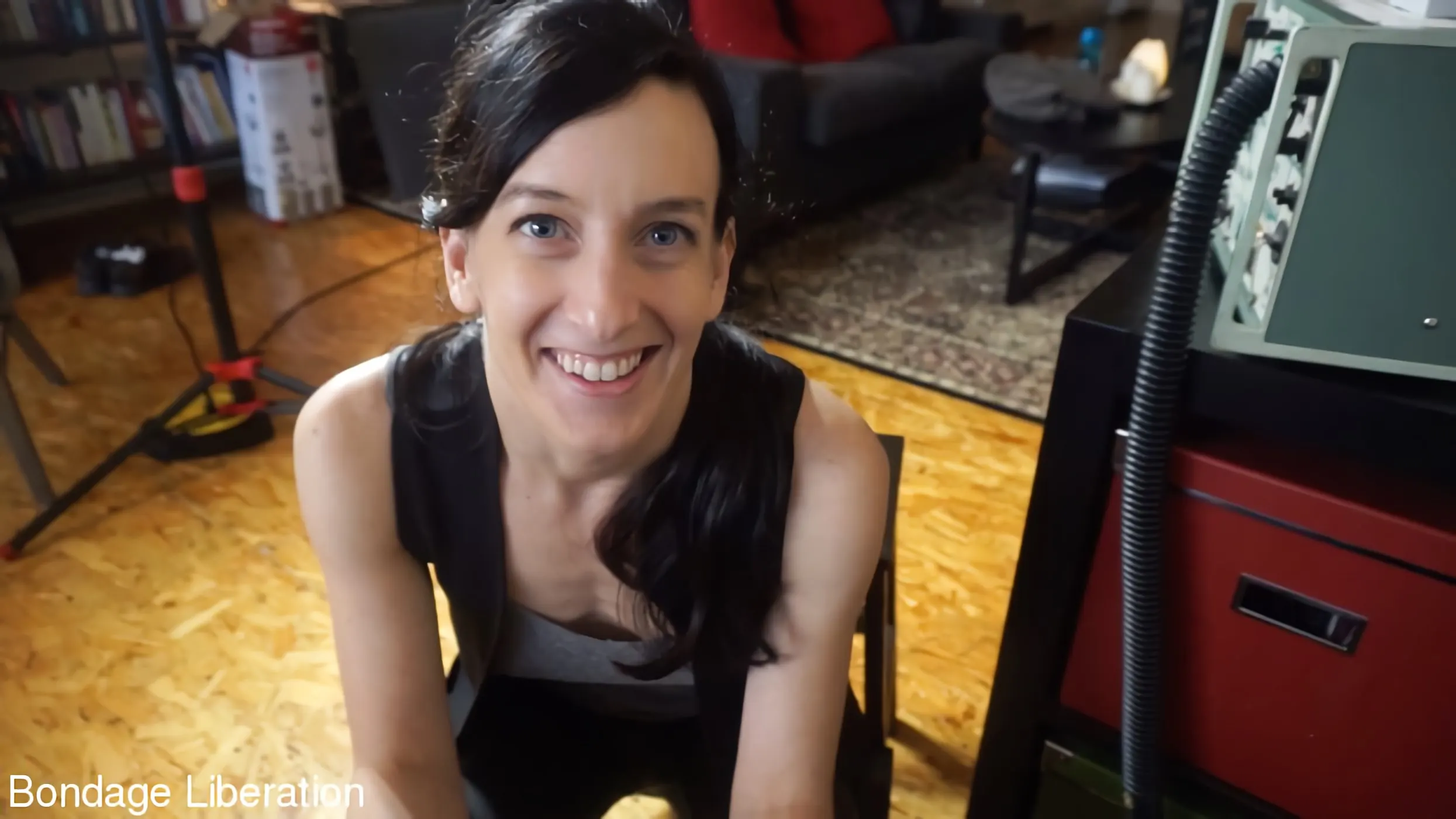 Kink Partners 'Ahorra tu aliento' protagonizando Dart_Tech (foto 13)