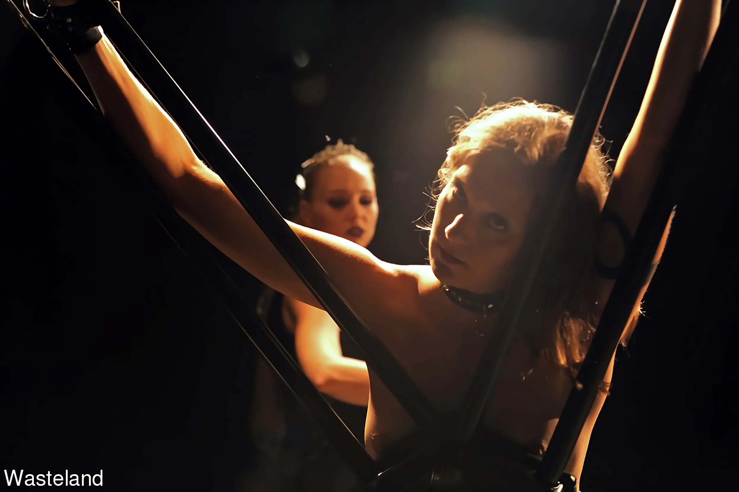 Kink Partners '妄想ドミナの喜び - ava!' 主演 Delirious Hunter (写真 15)