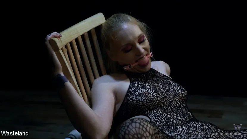 Kink Partners '- Late AGAIN!' 主演 Delirious Hunter (写真 10)