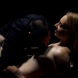 Delirious Hunter に 'Kink Partners' 妄想ハンターの誘惑 (サムネイル 1)