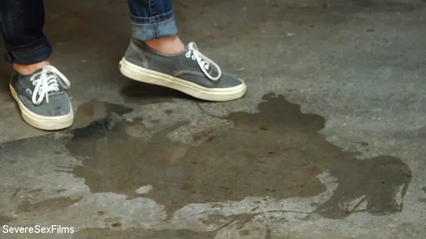 Kink Partners 'Desperation Pee!' starring Dixie Comet (Photo 16)