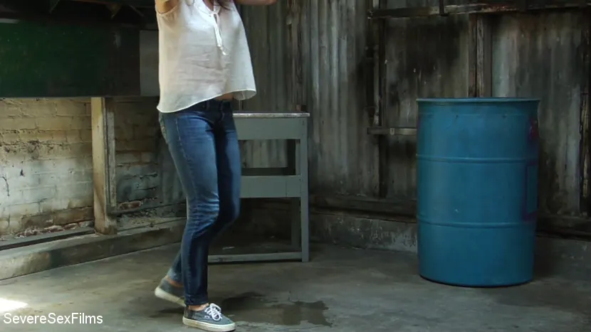 Kink Partners 'Desperation Pee!' starring Dixie Comet (Photo 17)