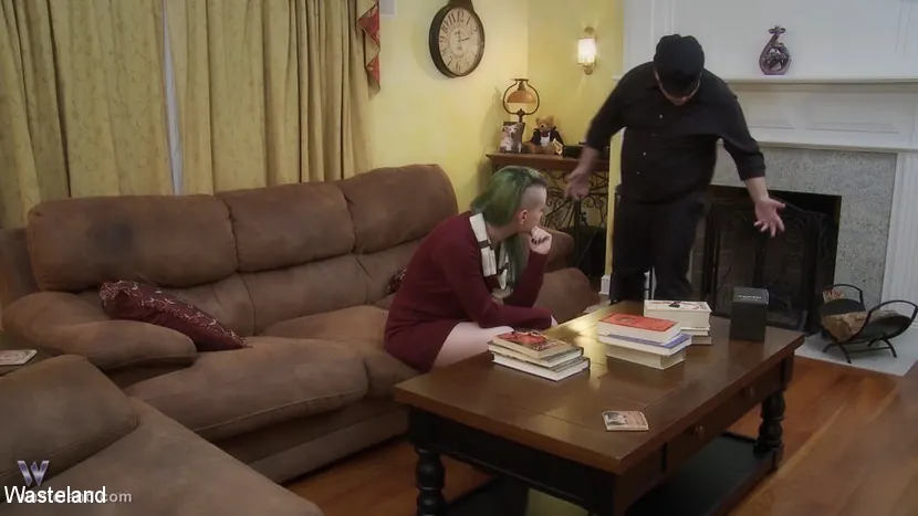 Doc Clockwork に 'ペイジを回す:第1章' from 'Kink Partners' (写真 2) Kink Partners 'ペイジを回す:第1章' 主演 Doc Clockwork (写真 2)