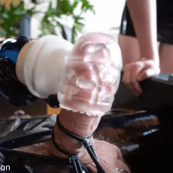 Elise Graves en 'Kink Partners' Un hazmerreír (Miniatura 2)