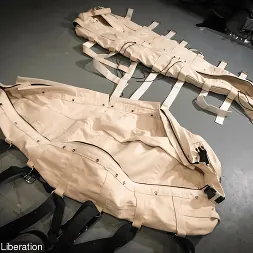 Elise Graves en 'Kink Partners' Una mamada suspendida (Miniatura 16)