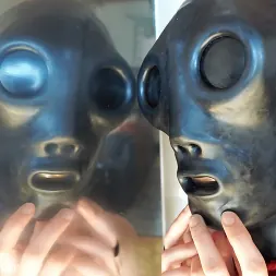 Elise Graves en 'Kink Partners' Placer extraterrestre (Miniatura 18)