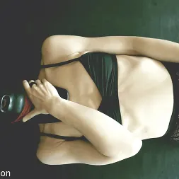 Elise Graves en 'Kink Partners' Placer extraterrestre (Miniatura 27)