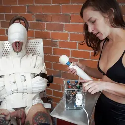 Elise Graves en 'Kink Partners' Toca tu propia trompeta, primera parte (Miniatura 26)