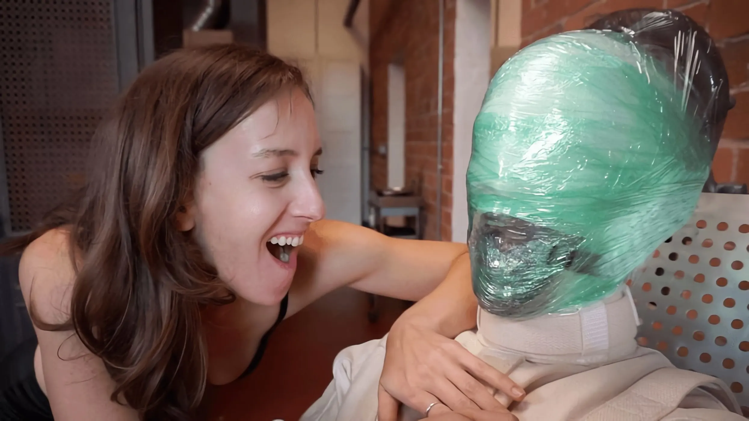 Kink Partners 'Toca tu propia trompeta, segunda parte' protagonizando Elise Graves (foto 7)