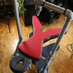 Elise Graves en 'Kink Partners' Cara de esclavitud follada (Miniatura 10)