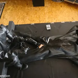 Elise Graves en 'Kink Partners' Cara de esclavitud follada (Miniatura 20)