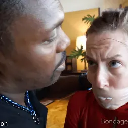 Elise Graves en 'Kink Partners' Audiencia cautiva (Miniatura 4)