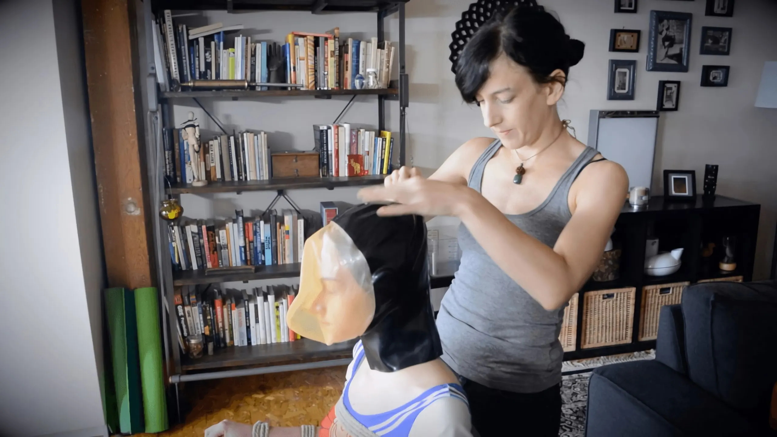 Kink Partners 'Llora por la luna de Hood' protagonizando Elise Graves (foto 20)