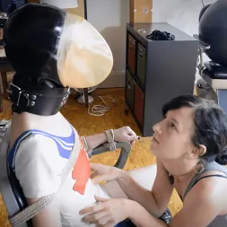 Elise Graves en 'Kink Partners' Llora por la luna de Hood (Miniatura 22)